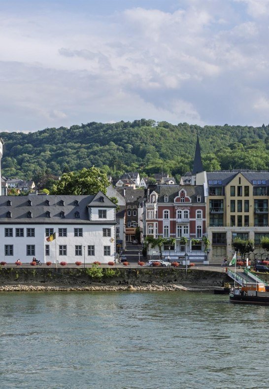 Rheinpromenade Boppard mit Burg | © Friedrich Gier/Romantischer Rhein Tourismus GmbH Rheinpromenade Boppard mit Burg | © Friedrich Gier/Romantischer Rhein Tourismus GmbH